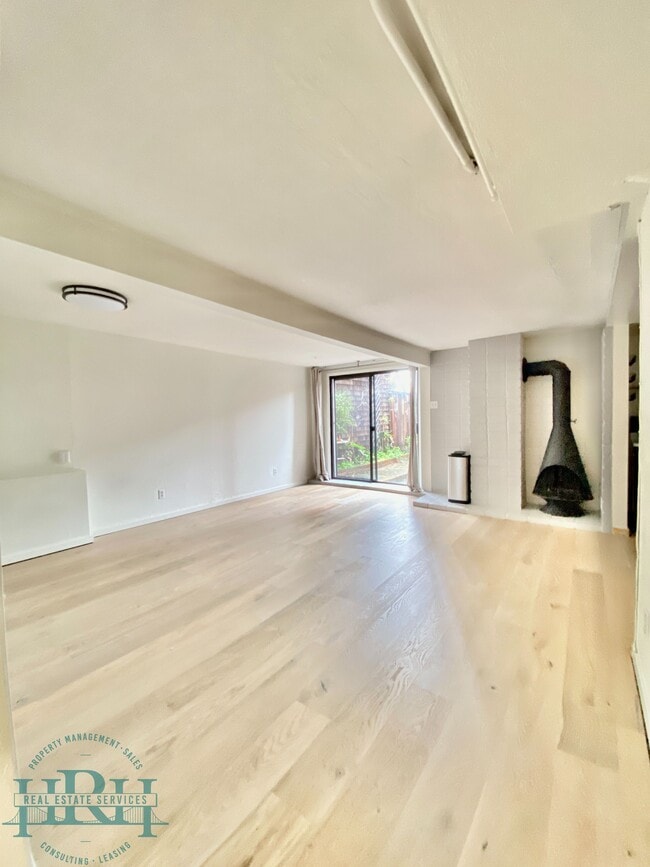 Building Photo - 4079 17th St