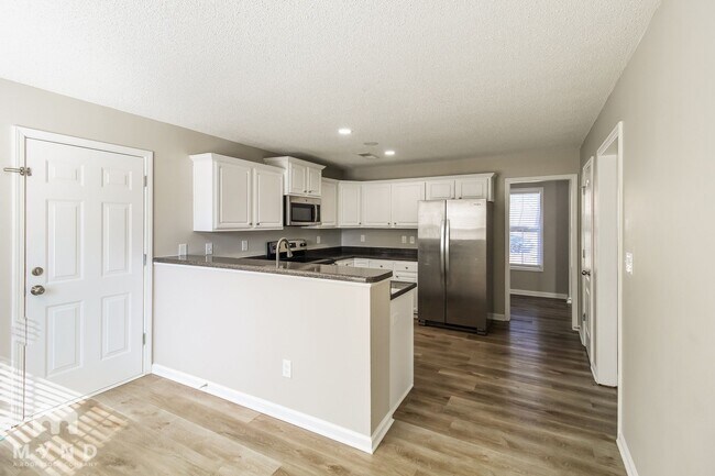 Foto del edificio - 1740 Jessica Ct