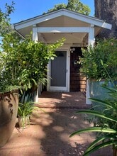 Building Photo - 38 Rosebank Ave