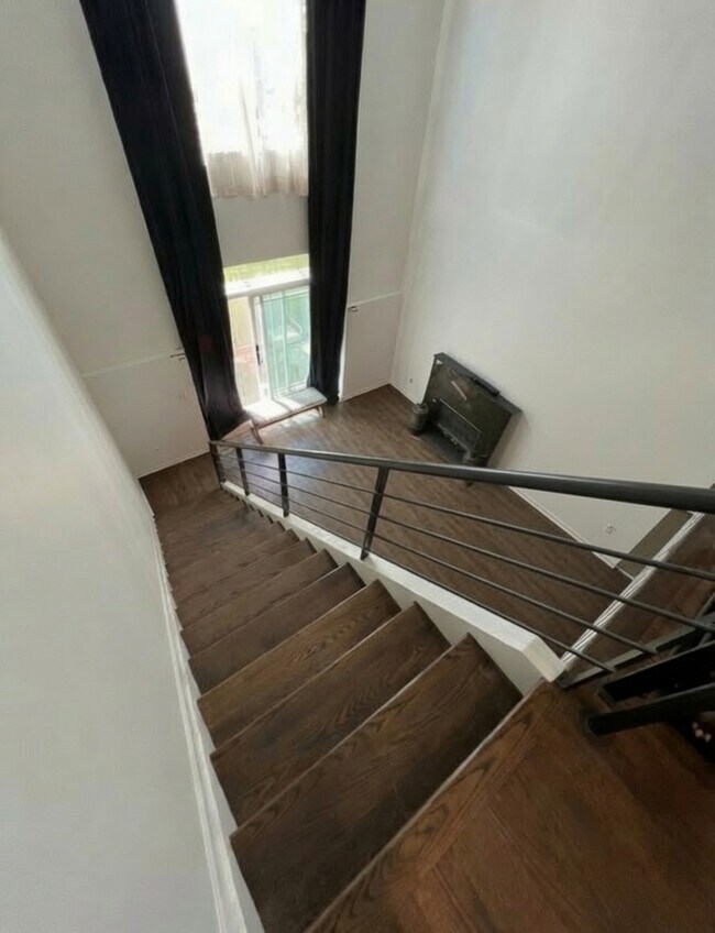 Foto del edificio - 1617 N Campbell Ave