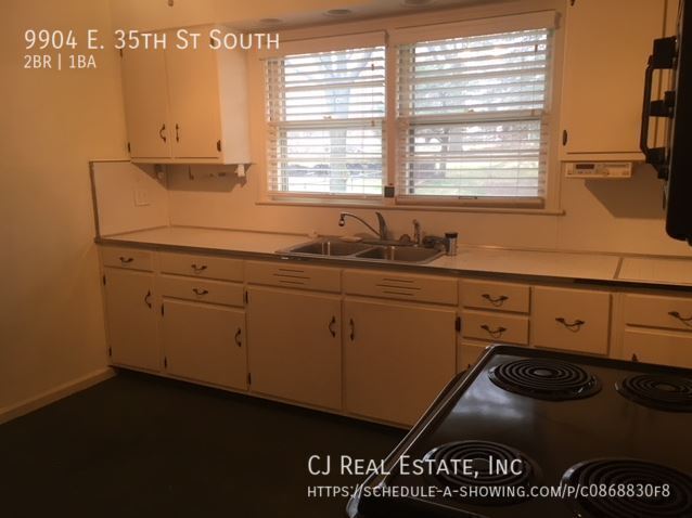 Foto del edificio - 9904 E 35th St S