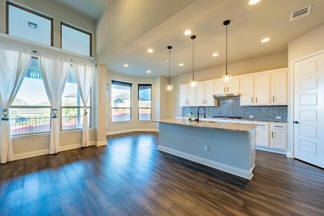 Building Photo - 4003 Logan Ridge Dr