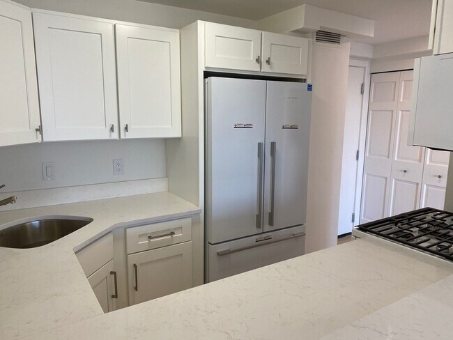 Building Photo - 151 Tremont St