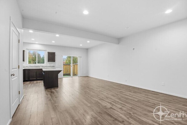 Foto del edificio - 11726 NE 23rd St