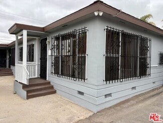 Building Photo - 3113 W 109th St