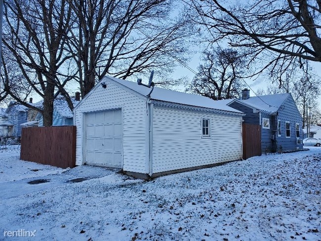 Building Photo - 2 br, 1 bath House - 808 Anderson Ave