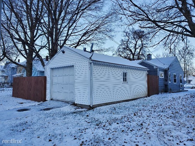 Foto del edificio - 2 br, 1 bath House - 808 Anderson Ave