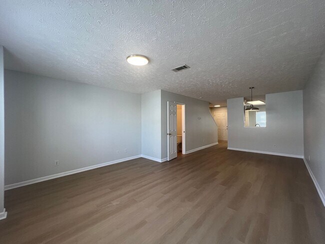 Photo - 1407 Pleasant Ridge Rd. Townhome
