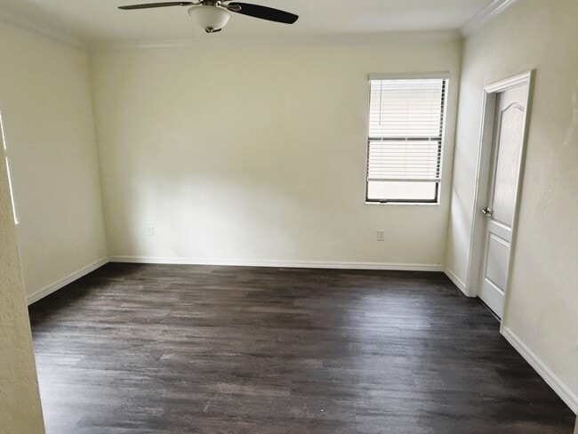 Building Photo - 9359 Foxglove Ln