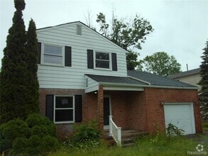 Building Photo - 38014 Mallast St