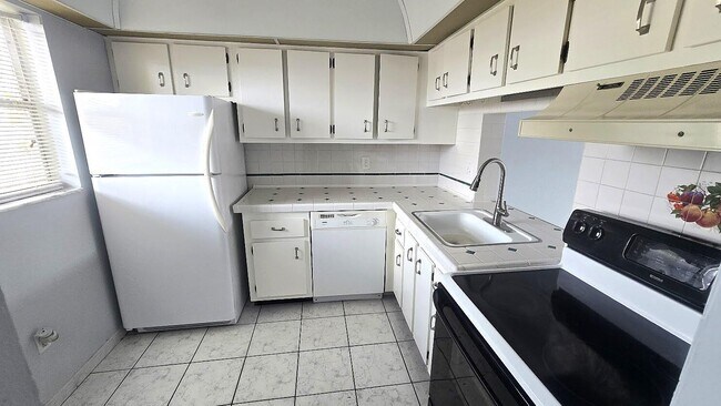 Foto del edificio - 2800 NW 56th Ave