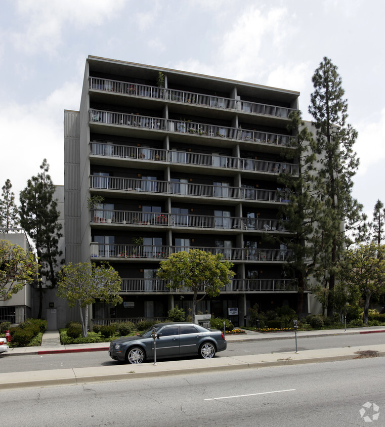 Building Photo - Westside Jewish Center Apartments