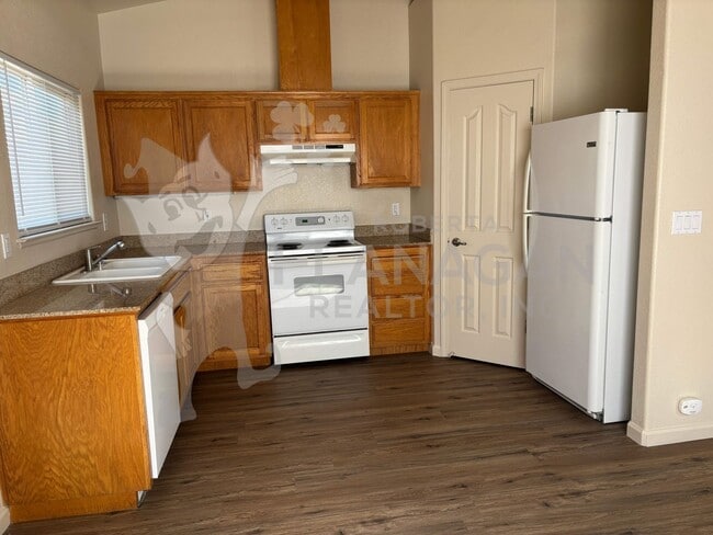 Building Photo - 2845 Mountain Spring Ct