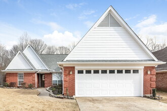 Building Photo - 3448 Pendulum Dr E