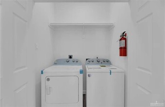 Building Photo - 10 Marcela Dr