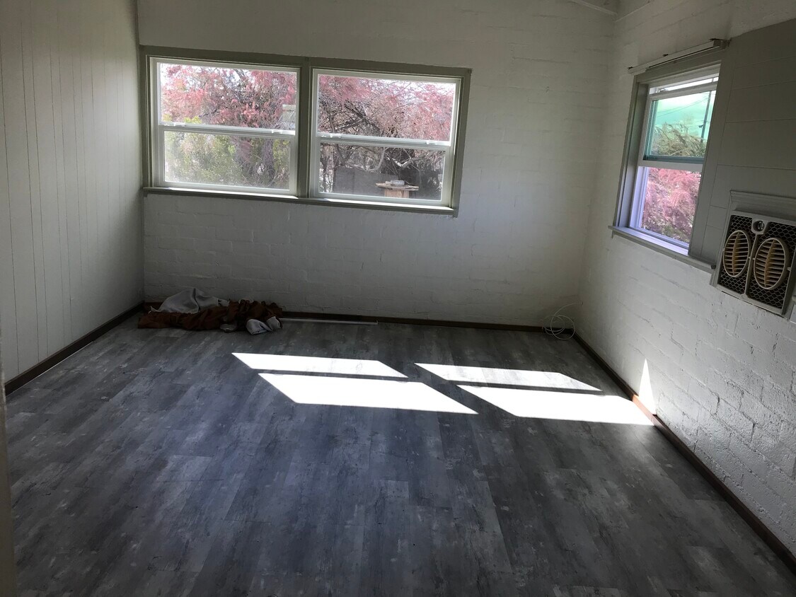 Foto principal - 6675 Sunset Rd