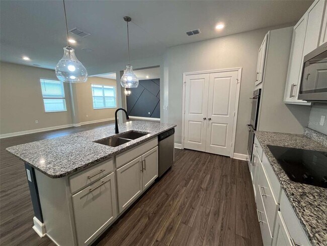 Foto del edificio - 570 Scott Lake Creek Ln