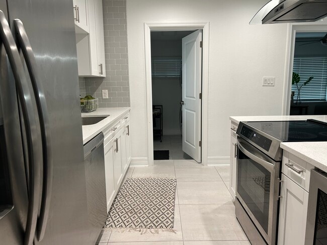 Foto del edificio - 311 Live Oak Ave