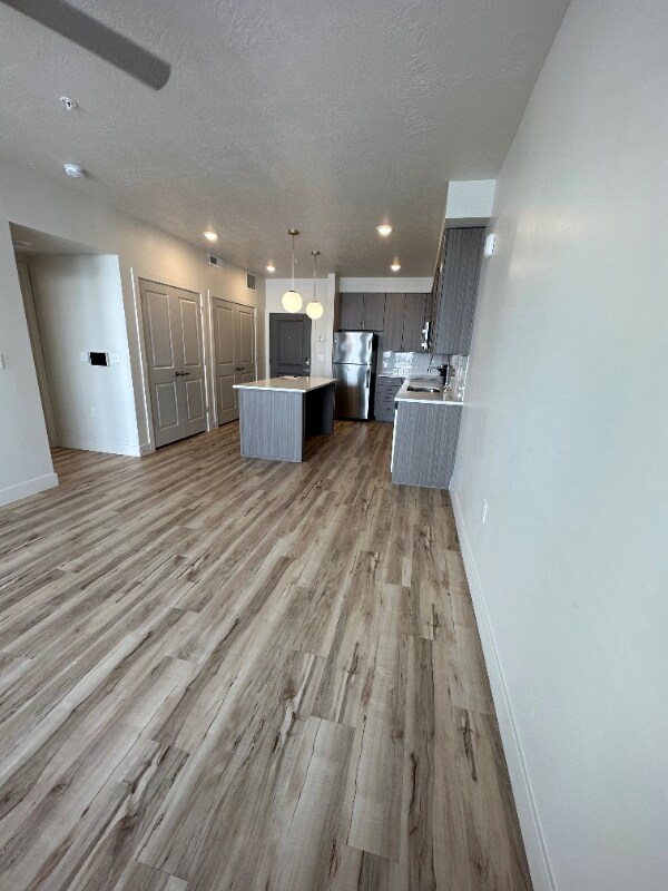 Building Photo - 204 W 2100 S Expy