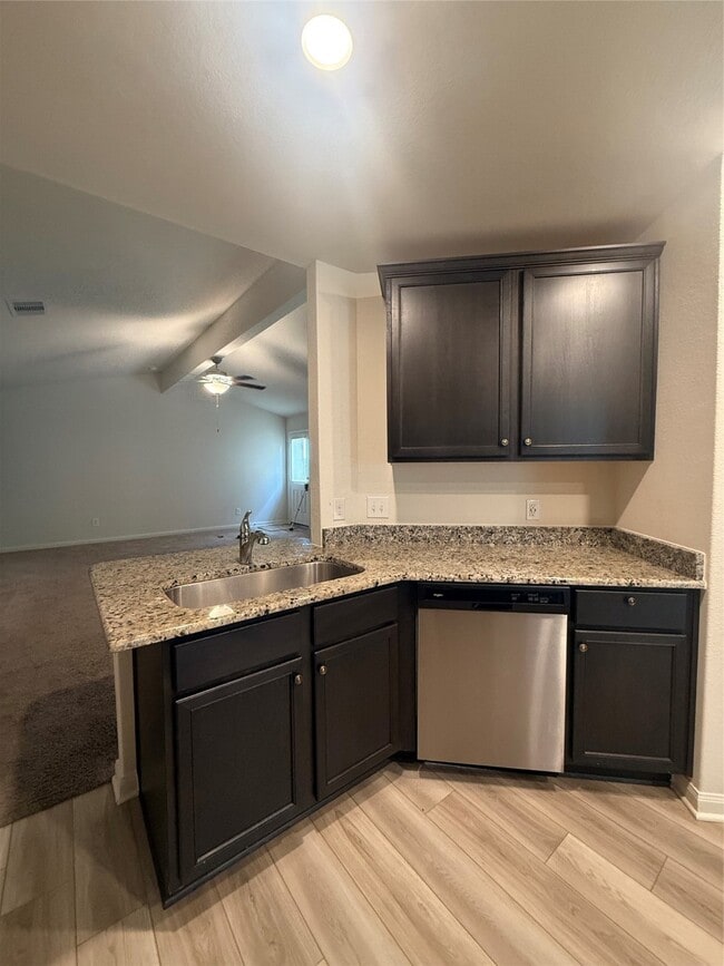 Building Photo - 473 Amberwood Pk Dr