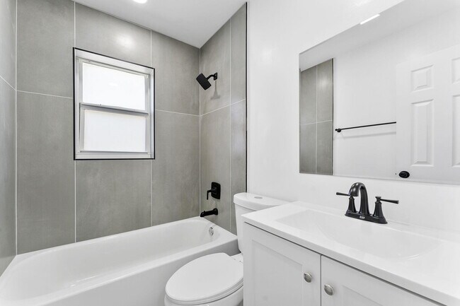 Foto del edificio - 317 NW 3rd St
