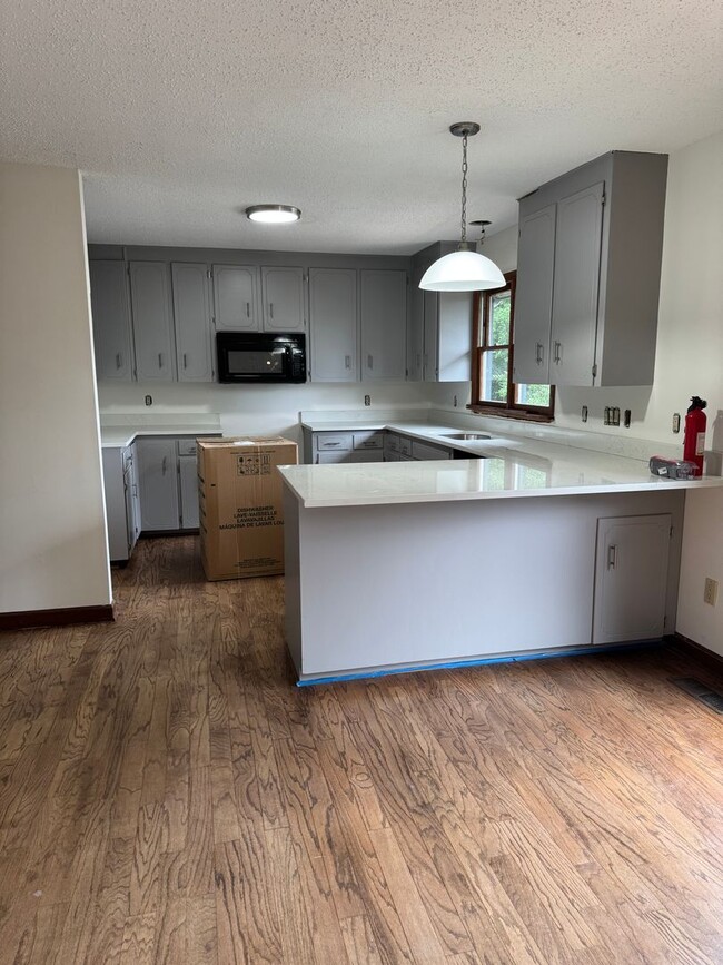 Building Photo - 257 Ponderosa Cir