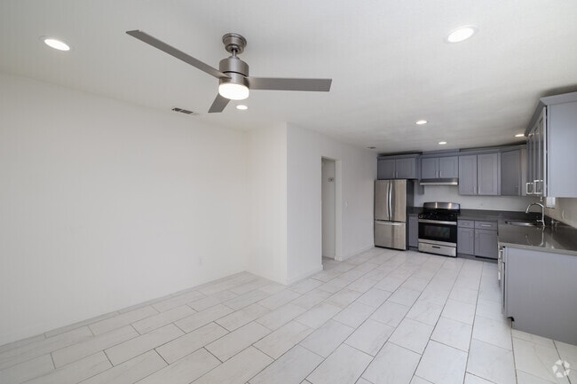 2BR, 1 BA - 850SF - Dining Room - The Junipero Palm Springs