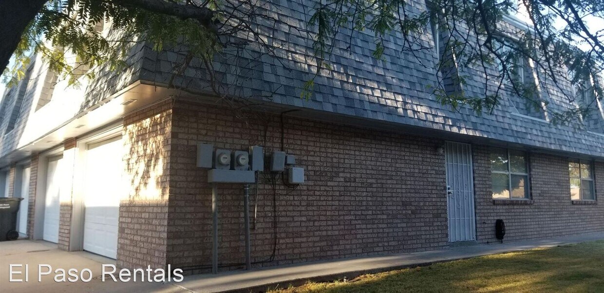 Primary Photo - 2 br, 1 bath House - 108 Goldens Sands #D