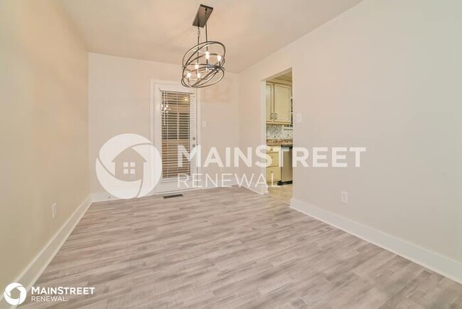 Building Photo - 5920 MONDALE RD, KNOXVILLE, TN 37912