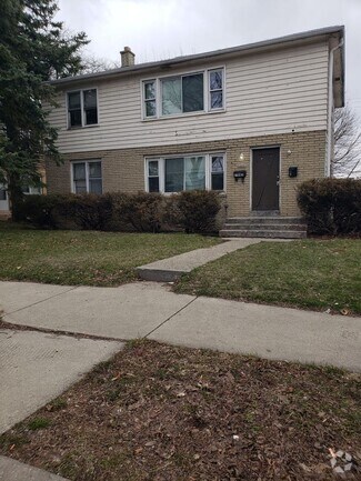 Building Photo - 7940 W Hampton Ave
