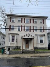 Building Photo - 32 Mechanic St