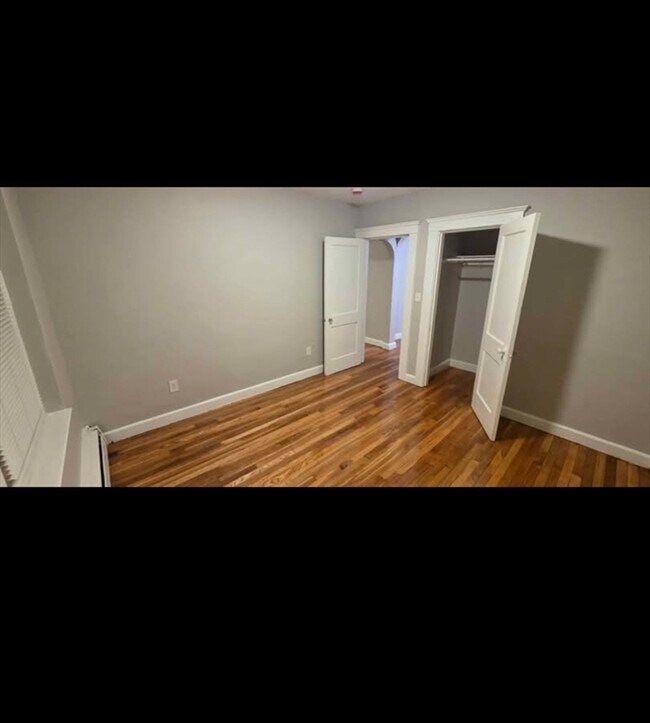 Building Photo - 77 Green St