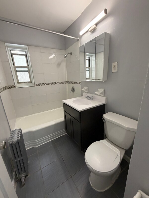 Foto del edificio - 68 Elmwood Ave