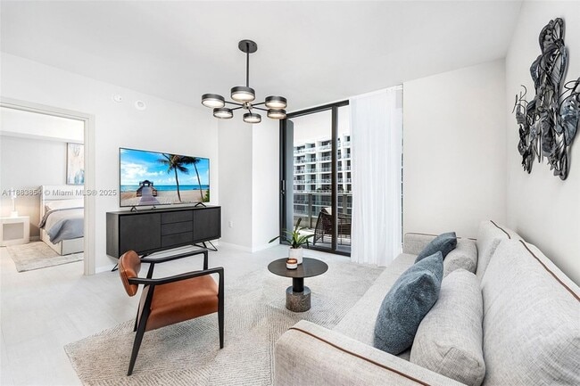 Building Photo - 1000 Brickell Plaza