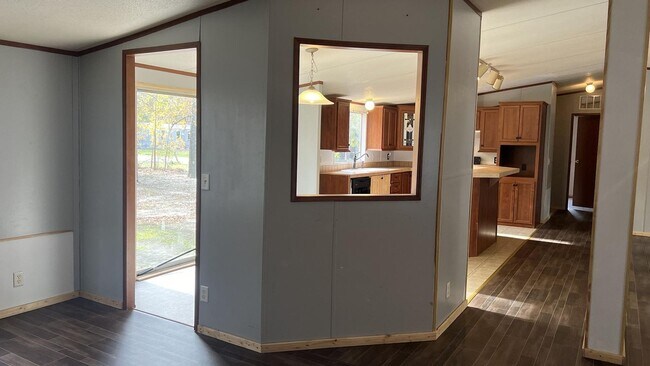 Foto del edificio - Spacious 3 Bed 2 Bath