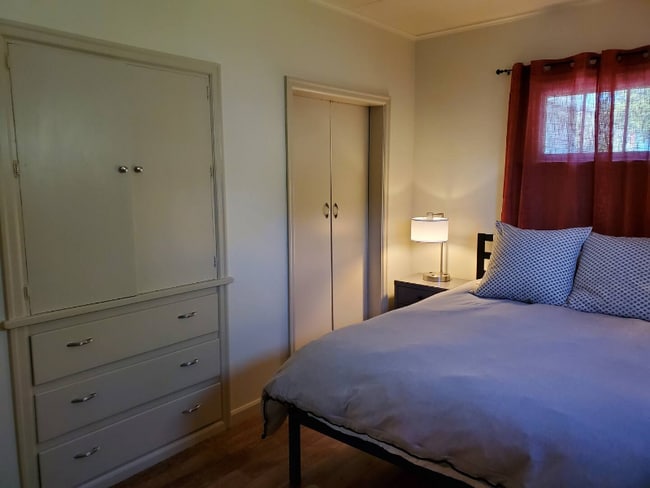 Building Photo - 1007 Poplar St