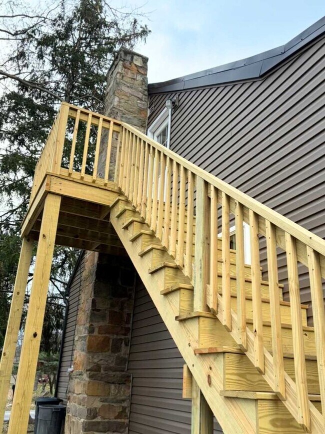 Foto del edificio - Studio Apartment in Mill Hall Close to Greenhouse!