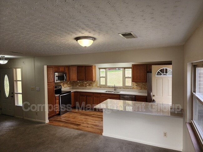 Photo - 5802 Tazewell Pike House