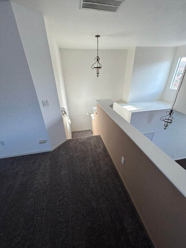 Building Photo - 3112 Zeus Ln