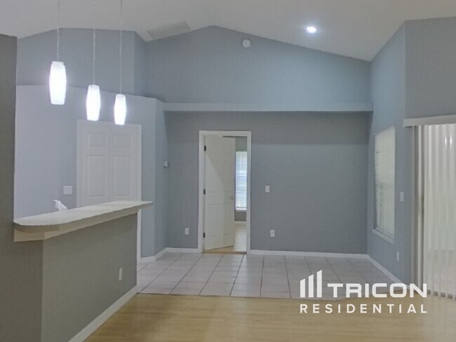 Foto del edificio - 1724 Lake Marion Dr