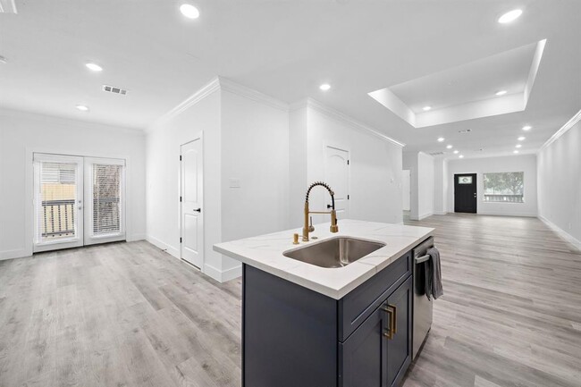 Building Photo - 5807 Texas St