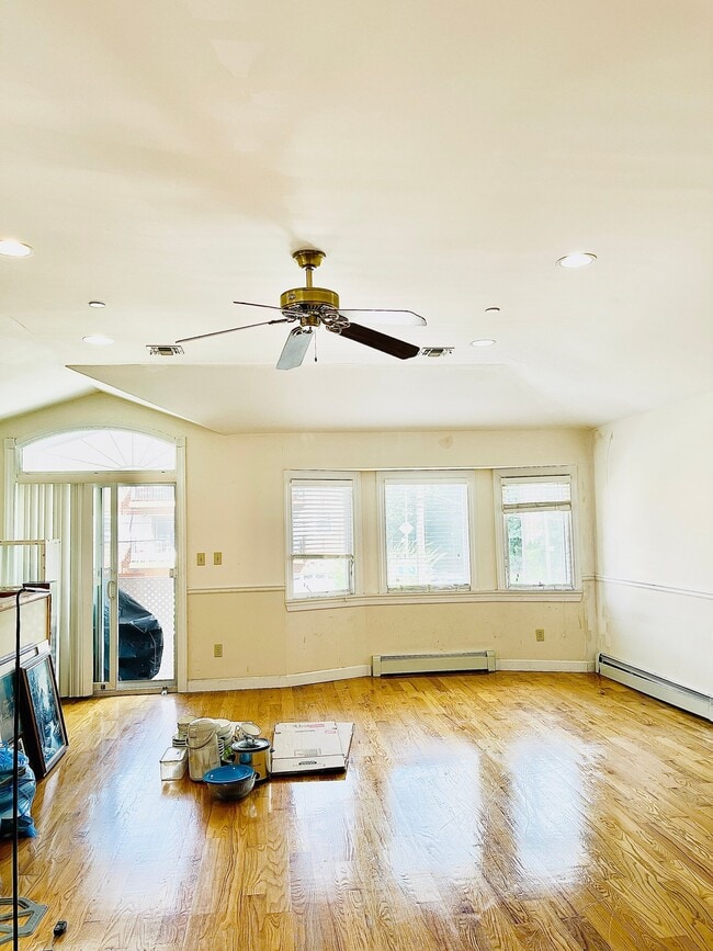 Photo - 36-36-3166 166th St (Queens, NY) Apartment