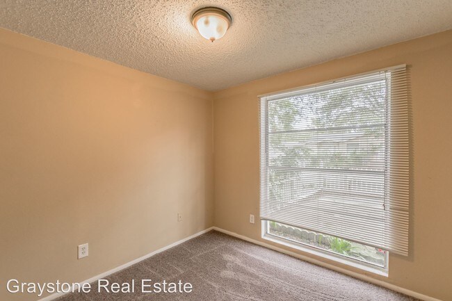 Foto del edificio - 10204 Carriage Glen Ct