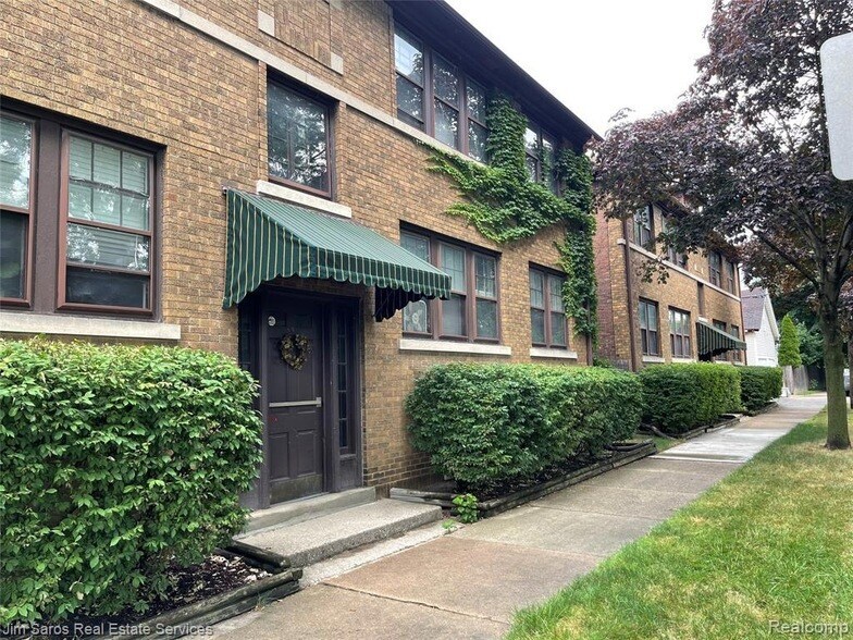 Primary Photo - 15111 Vernor Hwy