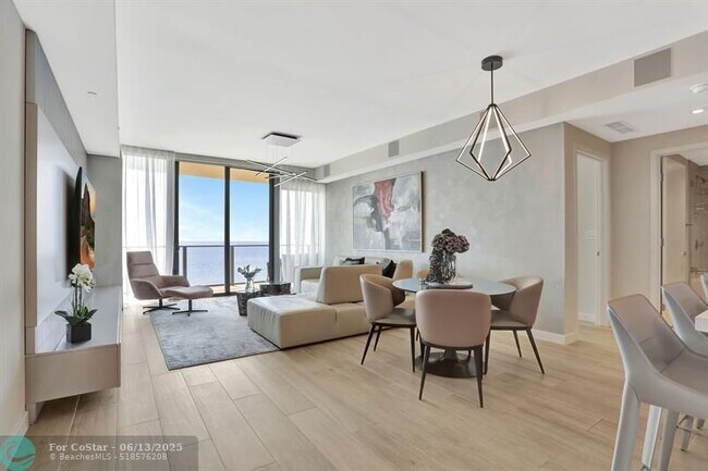 Building Photo - 1116 N Ocean Blvd
