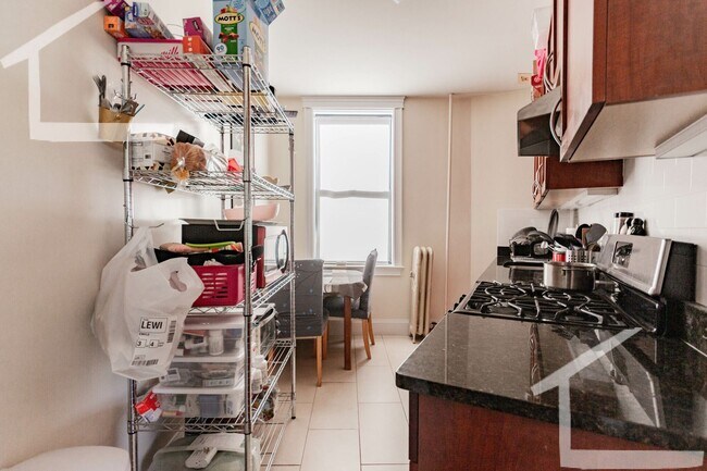 Foto del edificio - Spacious Allston 3 Bed