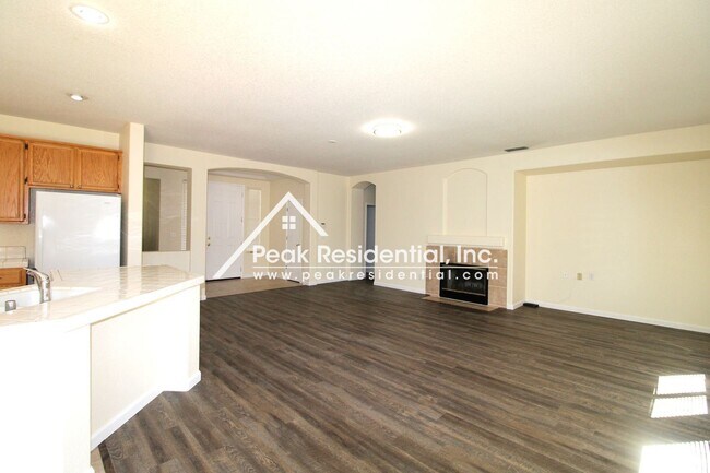 Foto del edificio - 3 br, 2 bath House - 8262 Yorkton Way