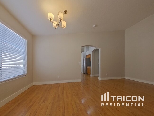 Building Photo - 9126 W Serrano St