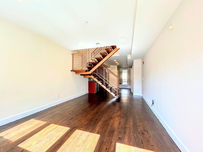 Building Photo - 1538-40 Ogden St