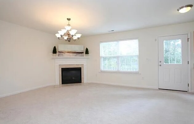 sala de estar - 1210 Orchard Oriole Ln